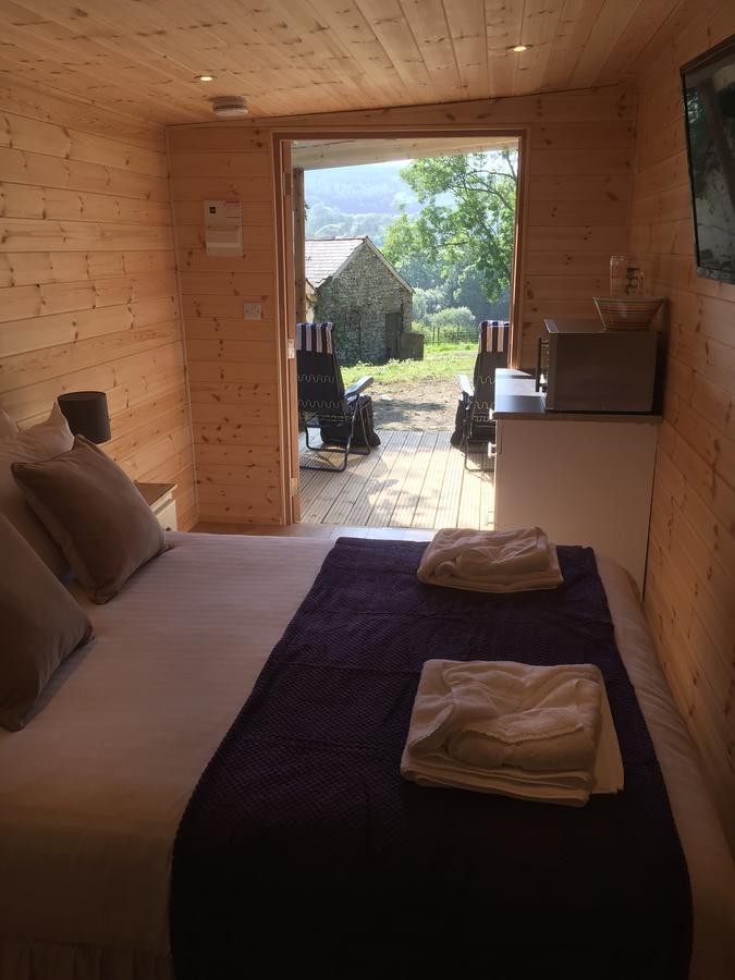 Romantic Getaway Luxury Wooden Cabin With Private Hot Tub And Bbq Villa Aberystwyth Exterior photo